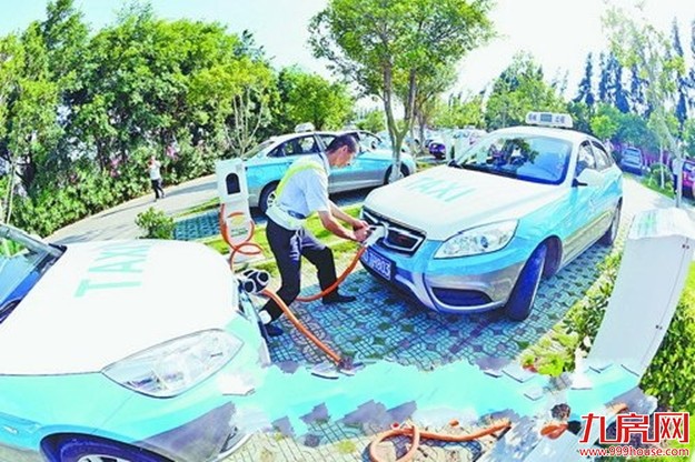 厦门绿色交通建设摘得全国荣誉 今年还将投放280辆新能源公交——九房网 厦门绿色交通建设摘得全国荣誉 今年还将投放280辆新能源公交——九房网