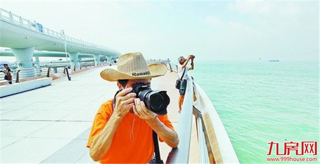 千呼万唤！演武大桥观景平台开放   清晨和晚上人气超级旺——九房网