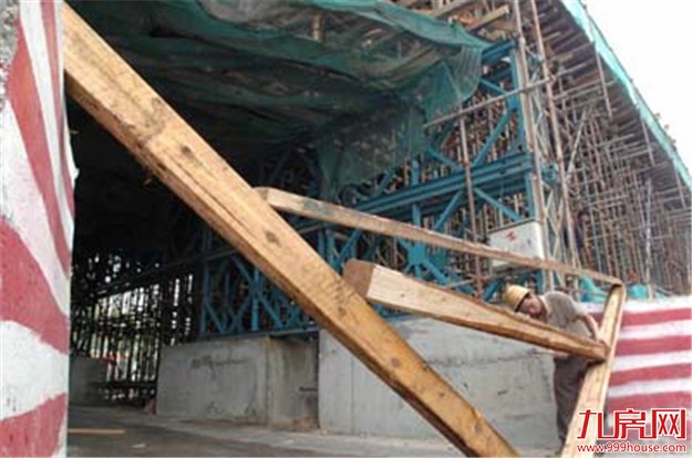 集灌路西滨立交至高速路口段高架桥合龙 8月底通车——九房网