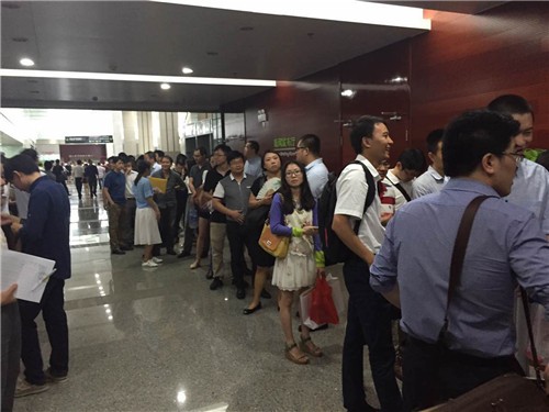 直播∣60家地产大鳄围猎6宗地！新地王即将诞生！（附房企名单）——九房网