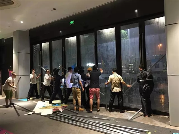建发:风雨同舟、众志成城!呵护钻石人生!——九房网 建发:风雨同舟、众志成城!呵护钻石人生!——九房网