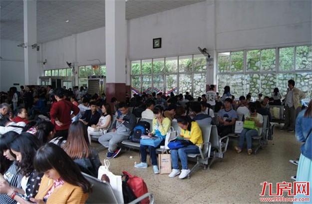 在火车站候车可免费上网 目前还在试运营阶段——九房网