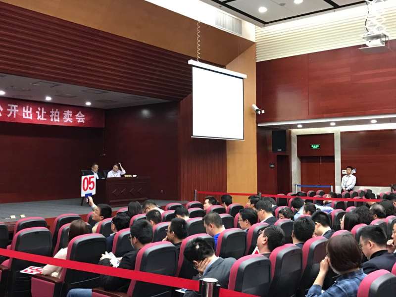 直播|12.14厦门双限后首场土拍，3宗地谁能叫“地主”？——九房网