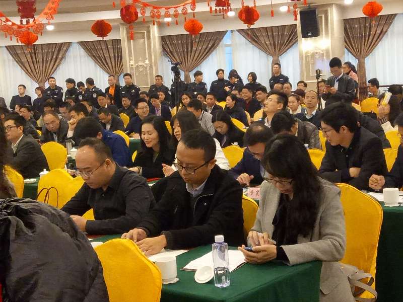 直播|龙海六宗地块连拍，20余家房企争抢临漳州港两地块！——九房网