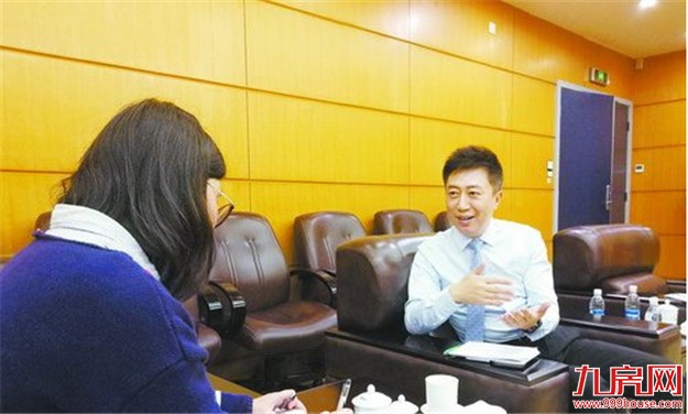 央视著名主持人陈伟鸿为家乡厦门“吆喝”:让爱成为城市精神标配——九房网 央视著名主持人陈伟鸿为家乡厦门“吆喝”:让爱成为城市精神标配——九房网