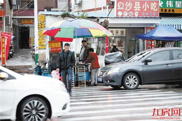 闯红灯乱扔果皮可能被罚300元 厦门重点整治不文明行为——九房网