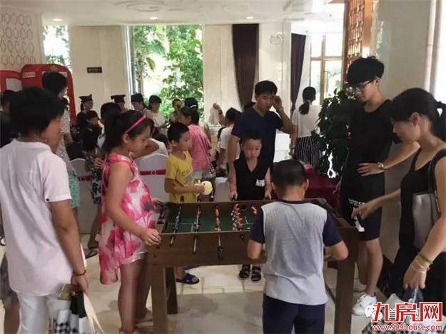 首开·褐石墅：褐石另类艺术 回忆像花永远开在手心里——九房网