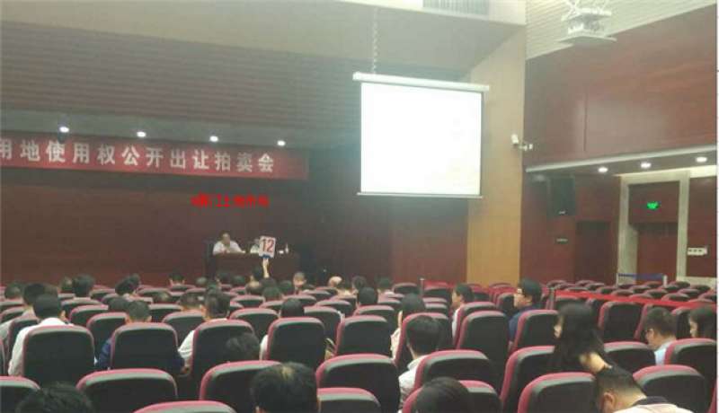 正在直播|“金砖”后厦门土拍首秀来袭！一天连拍7幅地,楼面价能否创新高？——九房网