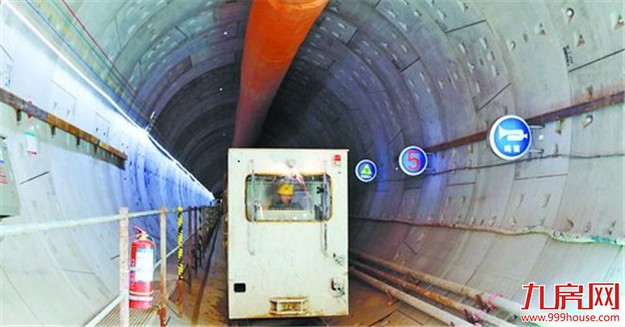 地铁2号线等工程春节不停工 他们是最美“敬业福”——九房网 地铁2号线等工程春节不停工 他们是最美“敬业福”——九房网