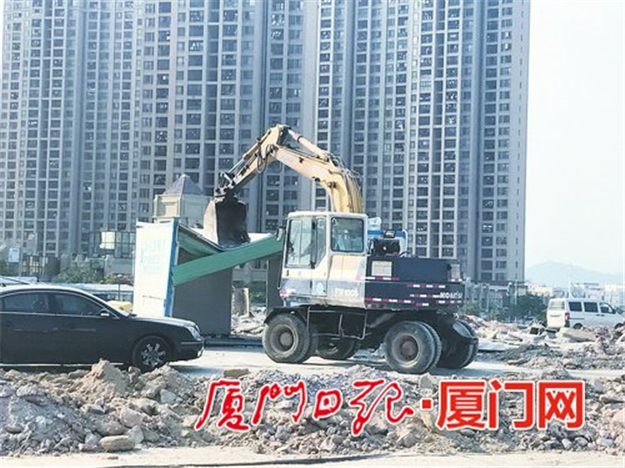 集美杏滨  拆除大型临时菜市场和停车场 ——九房网