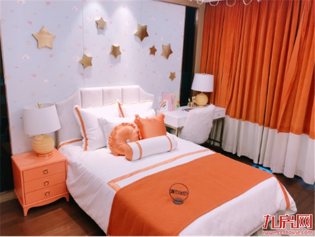 像一棵海草海草，在深海里舞蹈~——九房网