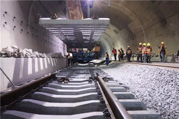 最新！福厦高铁跨海大桥海上施工启动，今后厦门到福州不用一小时……——九房网