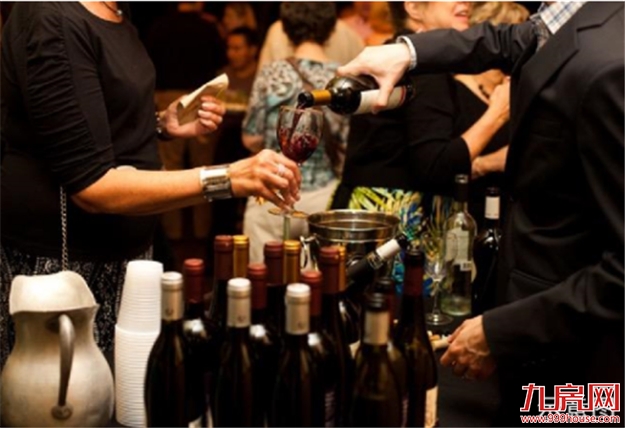 中海世茂府：营销中心及样板房开放，遇见塔尖生活——九房网