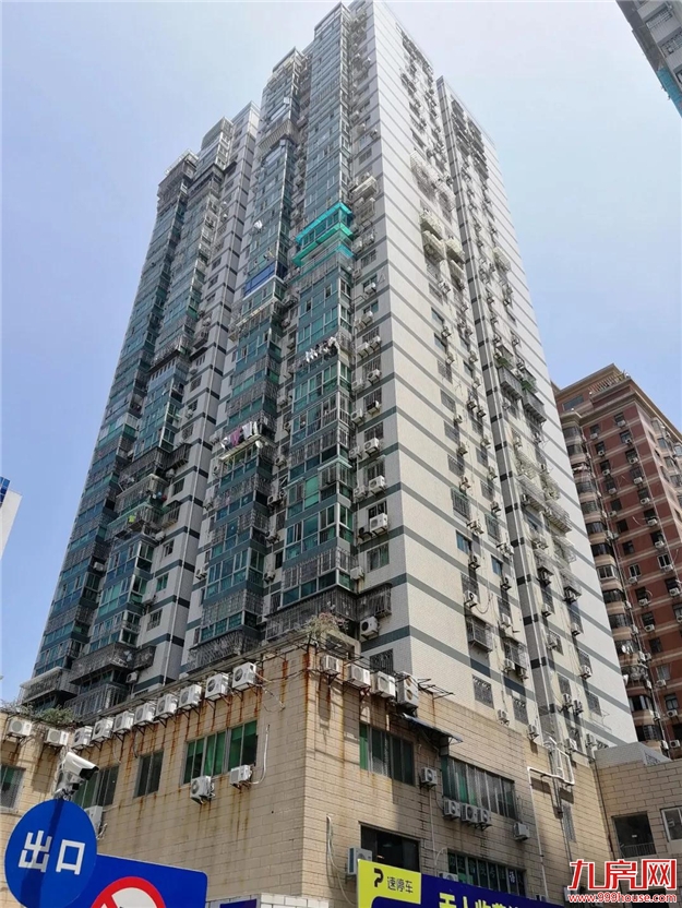 最高挂牌价15万/㎡!厦门热门学区房实探,有房源直降1.5万/㎡!——九房网 最高挂牌价15万/㎡!厦门热门学区房实探,有房源直降1.5万/㎡!——九房网