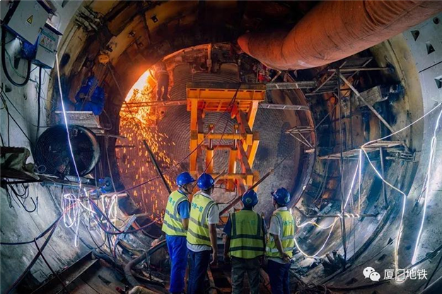 厦门地铁3号线创国内“海底洞内盾构机弃壳解体”新纪录——九房网 厦门地铁3号线创国内“海底洞内盾构机弃壳解体”新纪录——九房网