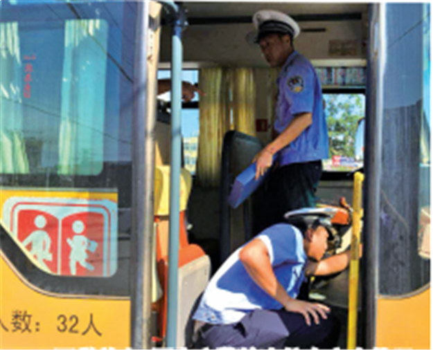 我市交警多措并举筑牢校园交通安全“防护网”——九房网