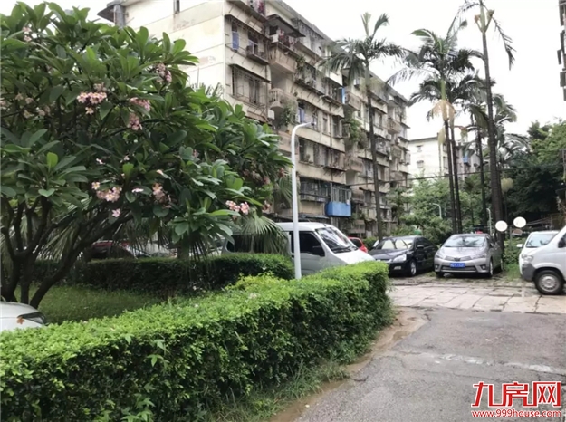 大抛售?一次12套!2500万!网传厦门土豪疯狂甩房!真相是…——九房网 大抛售?一次12套!2500万!网传厦门土豪疯狂甩房!真相是…——九房网