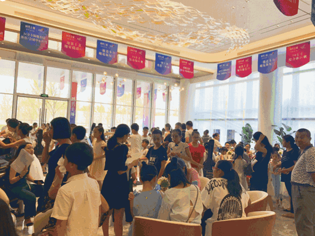 人民币跌破6.84,资产保卫战打响!越来越“荒”,城市中产如何“自救”?——九房网 人民币跌破6.84,资产保卫战打响!越来越“荒”,城市中产如何“自救”?——九房网