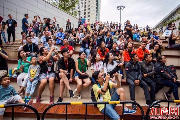 聚焦世界杯 | 攀岩世界杯厦门站逐年“升级”——名将从这里“攀”向东京奥运——九房网 聚焦世界杯 | 攀岩世界杯厦门站逐年“升级”——名将从这里“攀”向东京奥运——九房网