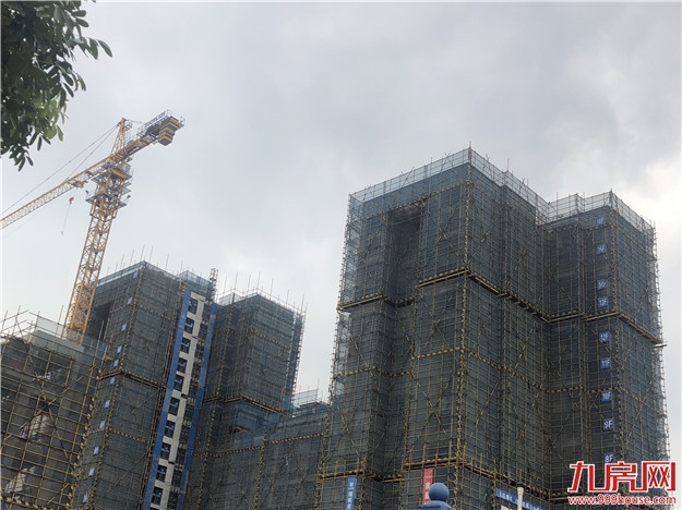 实探!翔安热盘最新进度曝光!精装2.6万/㎡起,刚需看过来!——九房网 实探!翔安热盘最新进度曝光!精装2.6万/㎡起,刚需看过来!——九房网