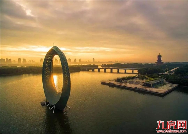 两会定调楼市｜集美新城崛起，城芯墅再成焦点——九房网