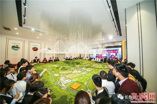 终于等到你!半山美墅样板房盛启,不负一城瞩望!——九房网 终于等到你!半山美墅样板房盛启,不负一城瞩望!——九房网