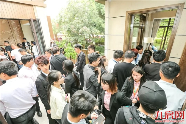 终于等到你!半山美墅样板房盛启,不负一城瞩望!——九房网 终于等到你!半山美墅样板房盛启,不负一城瞩望!——九房网