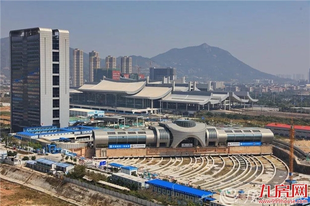 震撼!厦后溪长途汽车站成功“平移”288米+转身90°——九房网