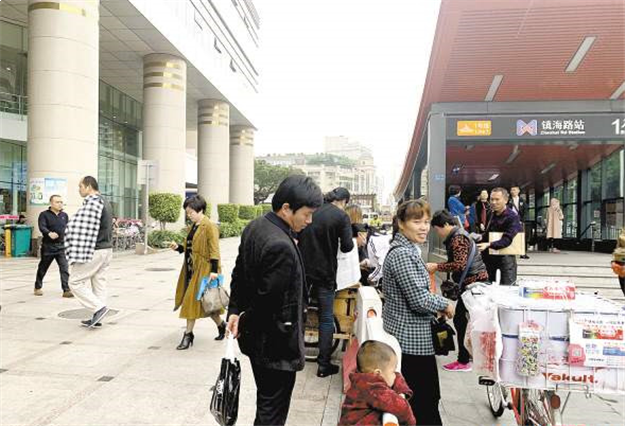 地铁1号线已建2处连廊 市民希望在人流聚集区多建——九房网