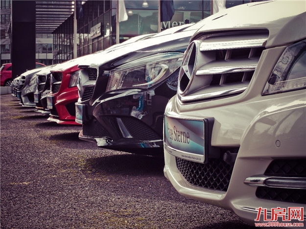 装修三房、送车位、还免物业费？让我看看是哪家楼盘这么任性！——九房网