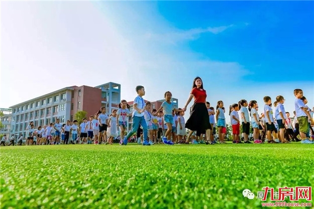 厦门学位全线预警!网友:又要涨价了?7大热门学区房房价全曝光——九房网 厦门学位全线预警!网友:又要涨价了?7大热门学区房房价全曝光——九房网