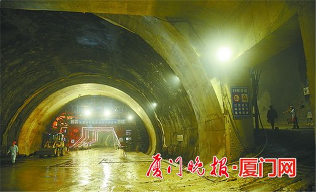 海沧隧道又有突破性进展 下穿兴湖路双连拱隧道贯通——九房网 海沧隧道又有突破性进展 下穿兴湖路双连拱隧道贯通——九房网