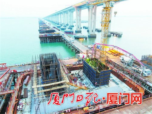 福厦高铁建设提速 重点控制性工程泉州湾跨海大桥主墩塔柱开始施工——九房网