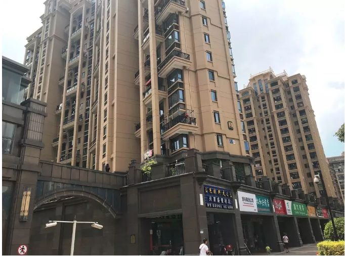 太膨胀！还没开盘，一批房东就密谋涨价！中介直言：成交惨淡！——九房网