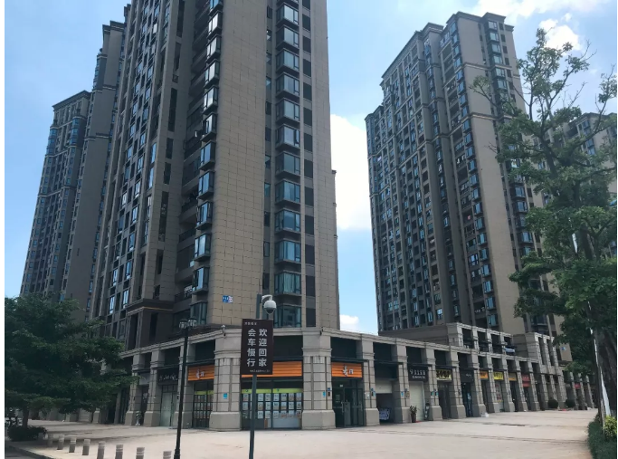 太膨胀！还没开盘，一批房东就密谋涨价！中介直言：成交惨淡！——九房网