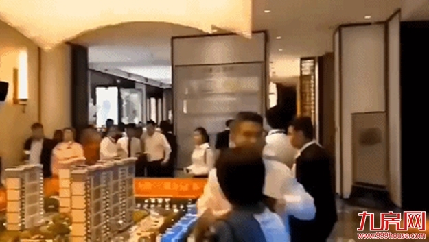 傻眼了!上千买房人出动!有盘大卖近40套!厦门楼市又暴起了?——九房网 傻眼了!上千买房人出动!有盘大卖近40套!厦门楼市又暴起了?——九房网