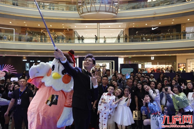 老电影海报展至25日！厦门龙湖助力的影迷嘉年华完美收官——九房网