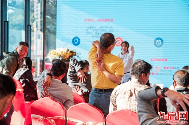 当跑马遇见山野，做回追风的孩子！——九房网