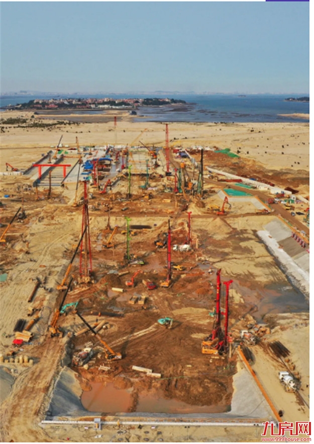 最新！R1线新进展!机场段土建预留下月底将完成全部桩基施工！——九房网