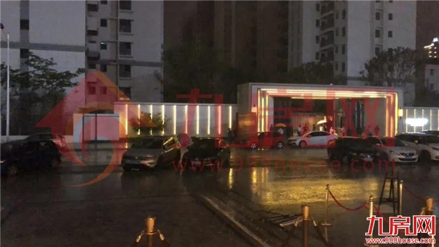 刚刚,建发泱著连夜抢开!现场盛况曝光!买房人意向强烈!——九房网 刚刚,建发泱著连夜抢开!现场盛况曝光!买房人意向强烈!——九房网