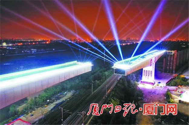 福厦高铁西溪特大桥跨越杭深铁路转体桥今日凌晨成功转体 刷新全国纪录——九房网
