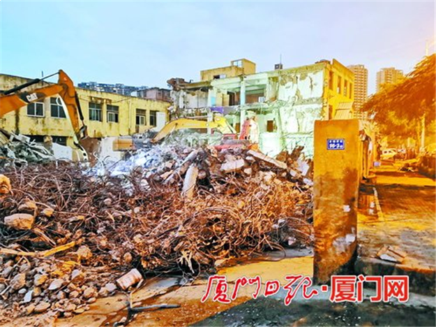 湖里东部旧村改造蔡塘片区古地石社22天完成100%拆平——九房网 湖里东部旧村改造蔡塘片区古地石社22天完成100%拆平——九房网