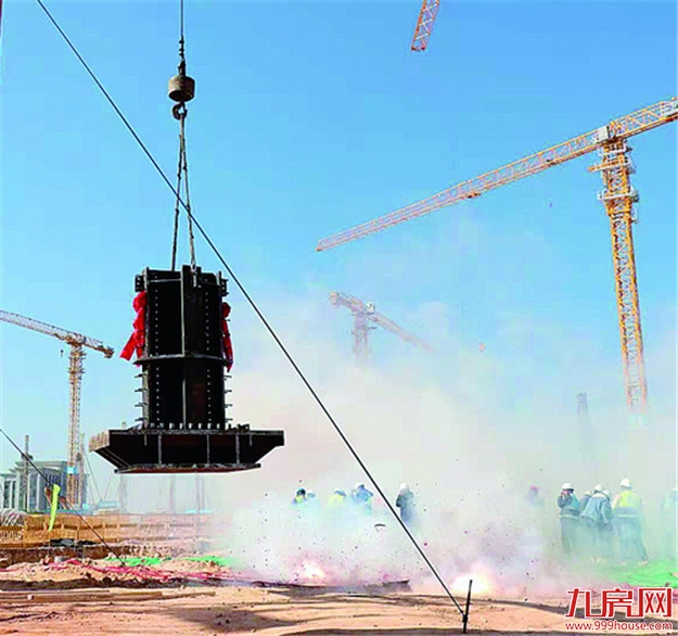 新体育中心白鹭体育场钢结构首吊顺利完成！预计2022年底交付使用！——九房网