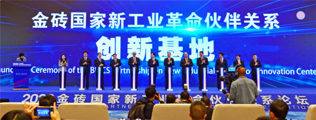 厦门5年巨变!地铁0到3!吸引超52万人落户!未来将全面爆发!——九房网 厦门5年巨变!地铁0到3!吸引超52万人落户!未来将全面爆发!——九房网