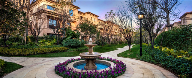 泉州高考场外的应援团:穿旗袍发加油包,为考生提供补给站——九房网 泉州高考场外的应援团:穿旗袍发加油包,为考生提供补给站——九房网