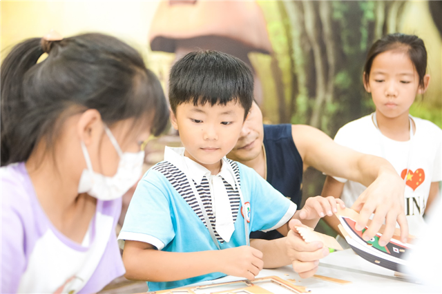 改善亲子关系,从一段陪伴时光开始——九房网 改善亲子关系,从一段陪伴时光开始——九房网