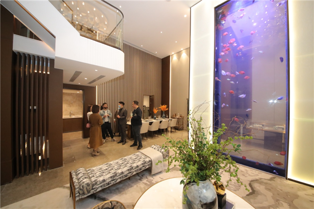 从效果图到实景图，龙湖用试住打开了厦门的墅居想象力——九房网