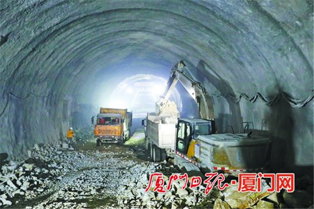 全力加速！银城智谷多个项目主体封顶！——九房网