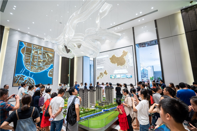 入厦十载，这个多面手为何持续加仓？——九房网