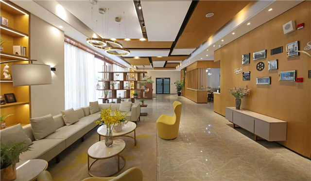 入厦十载，这个多面手为何持续加仓？——九房网